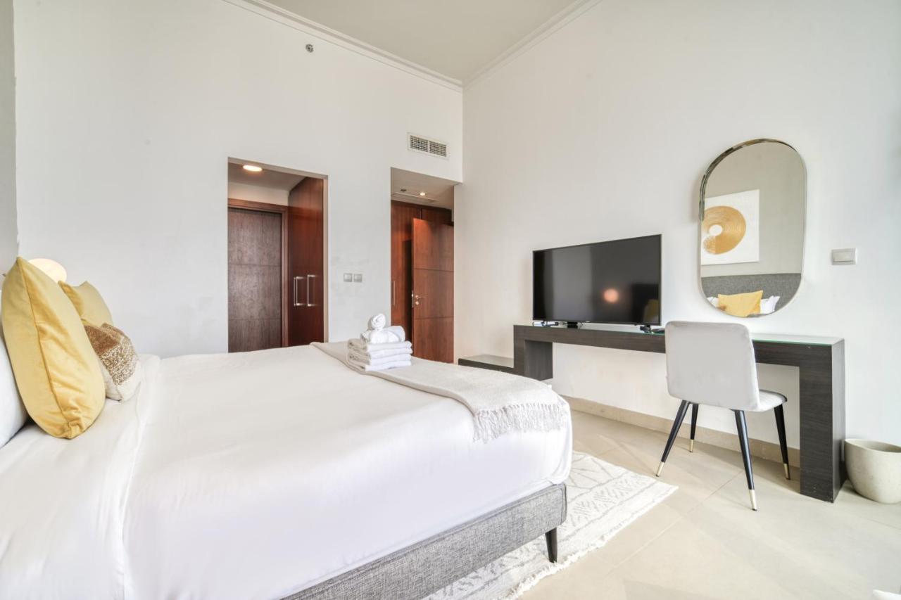 Burj Vista, Downtown Dubai - Burj Khalifa View - Mint Stay Exterior photo